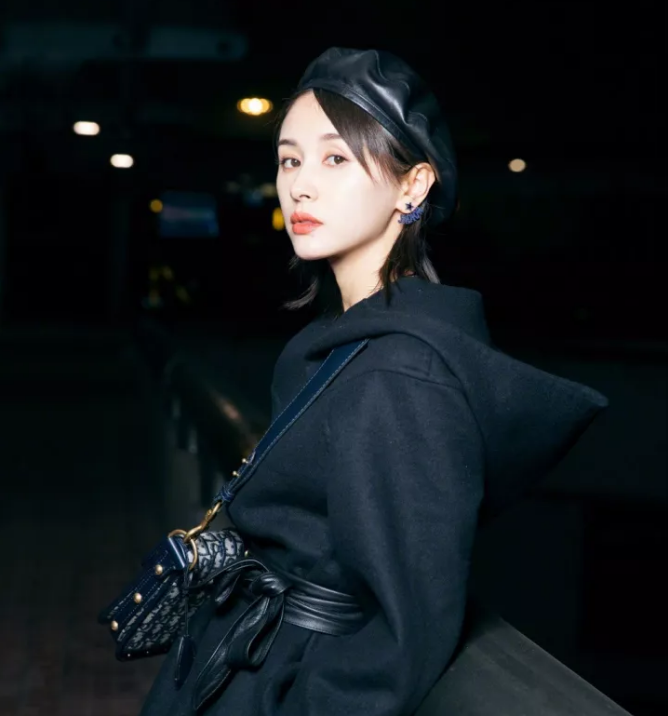 今年秋冬最chic！原來短發(fā)和帽子這么配??！